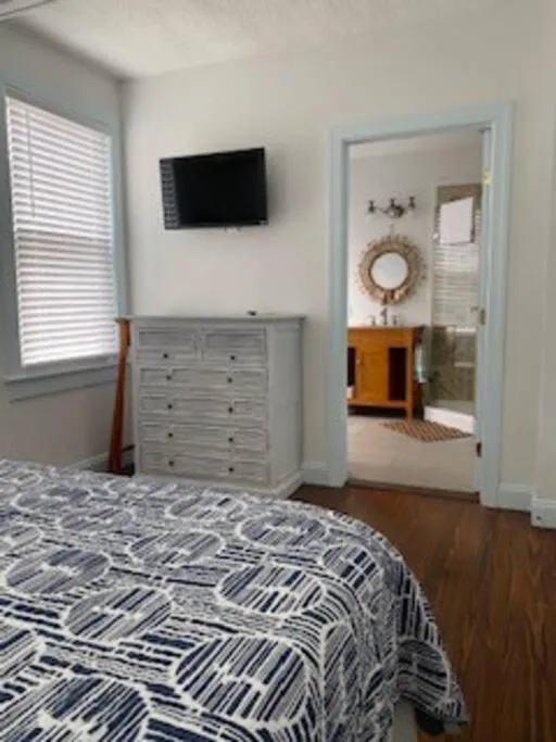 Bed in Saltwater Inn