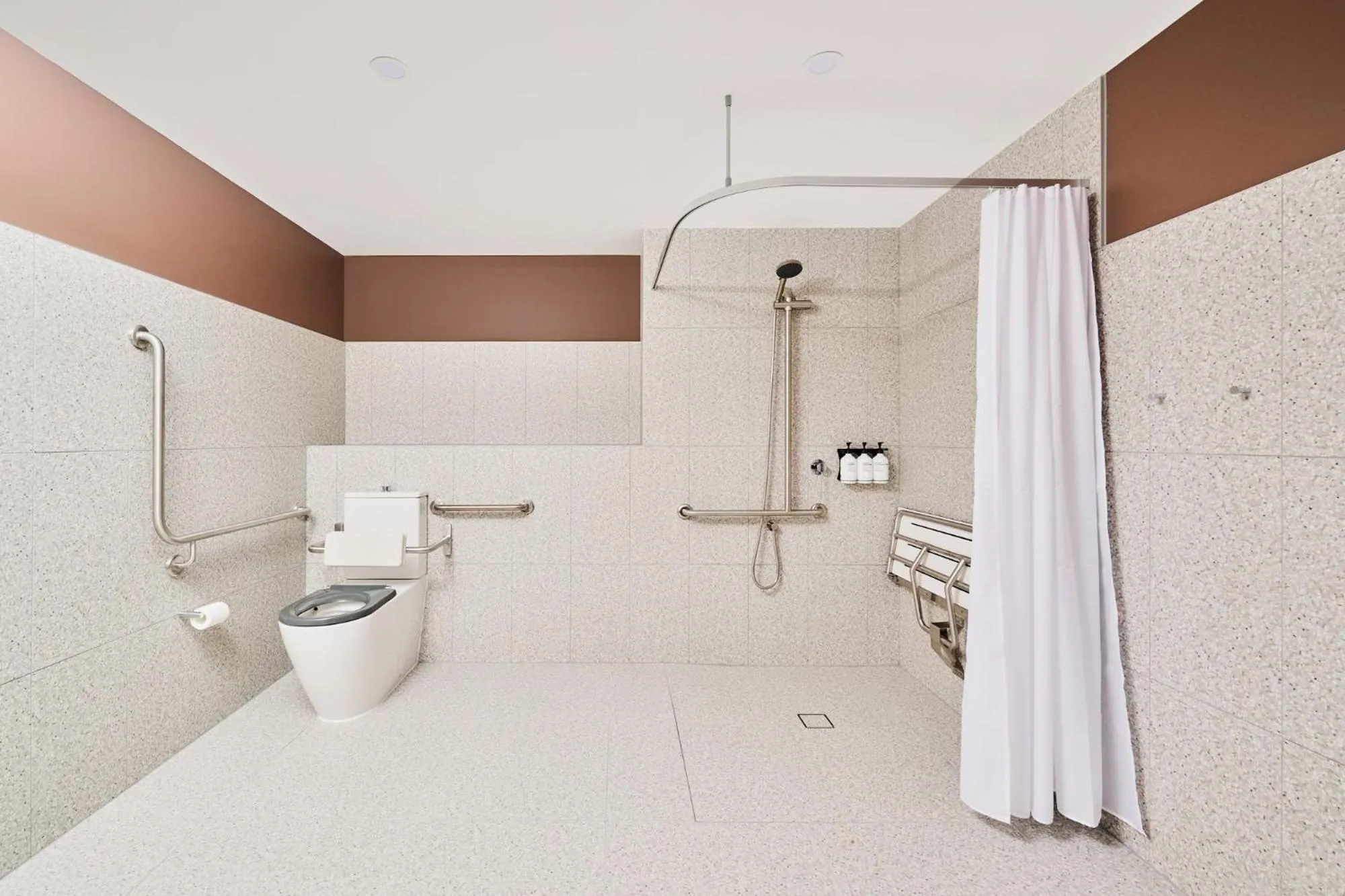 Bathroom in Abode Phillip