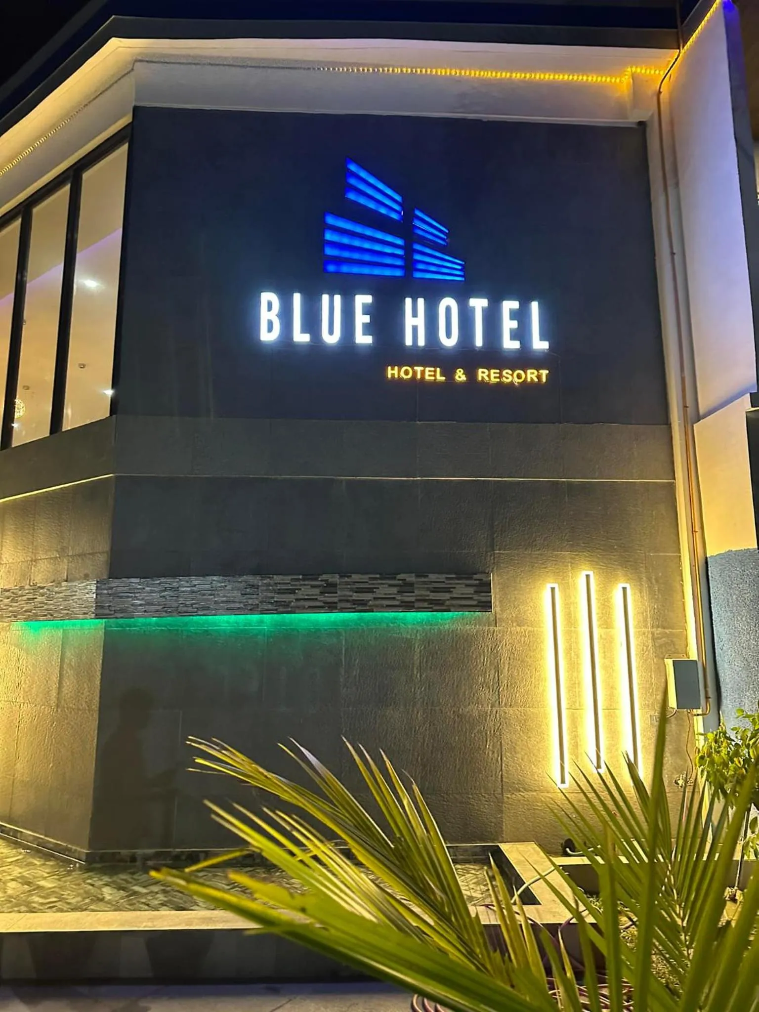 Blue Hotel and Resort