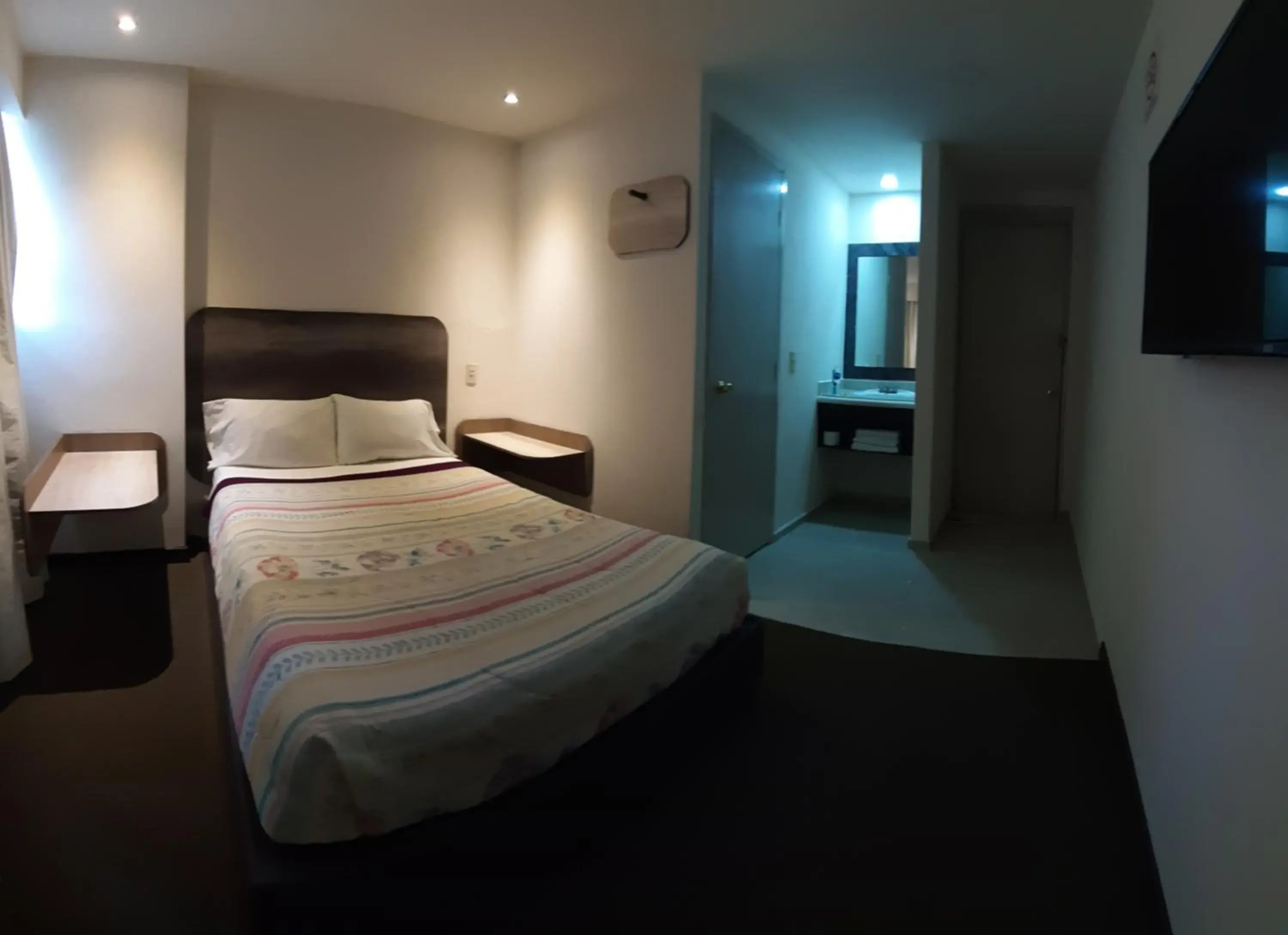 Standard Double Room - single occupancy in HB Express Hotel Standard Double Room - single occupancy in HB Express Hotel