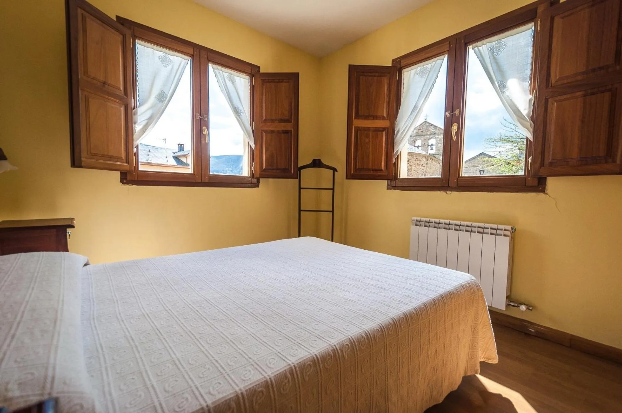 Bed in Hotel Rural La Bolera