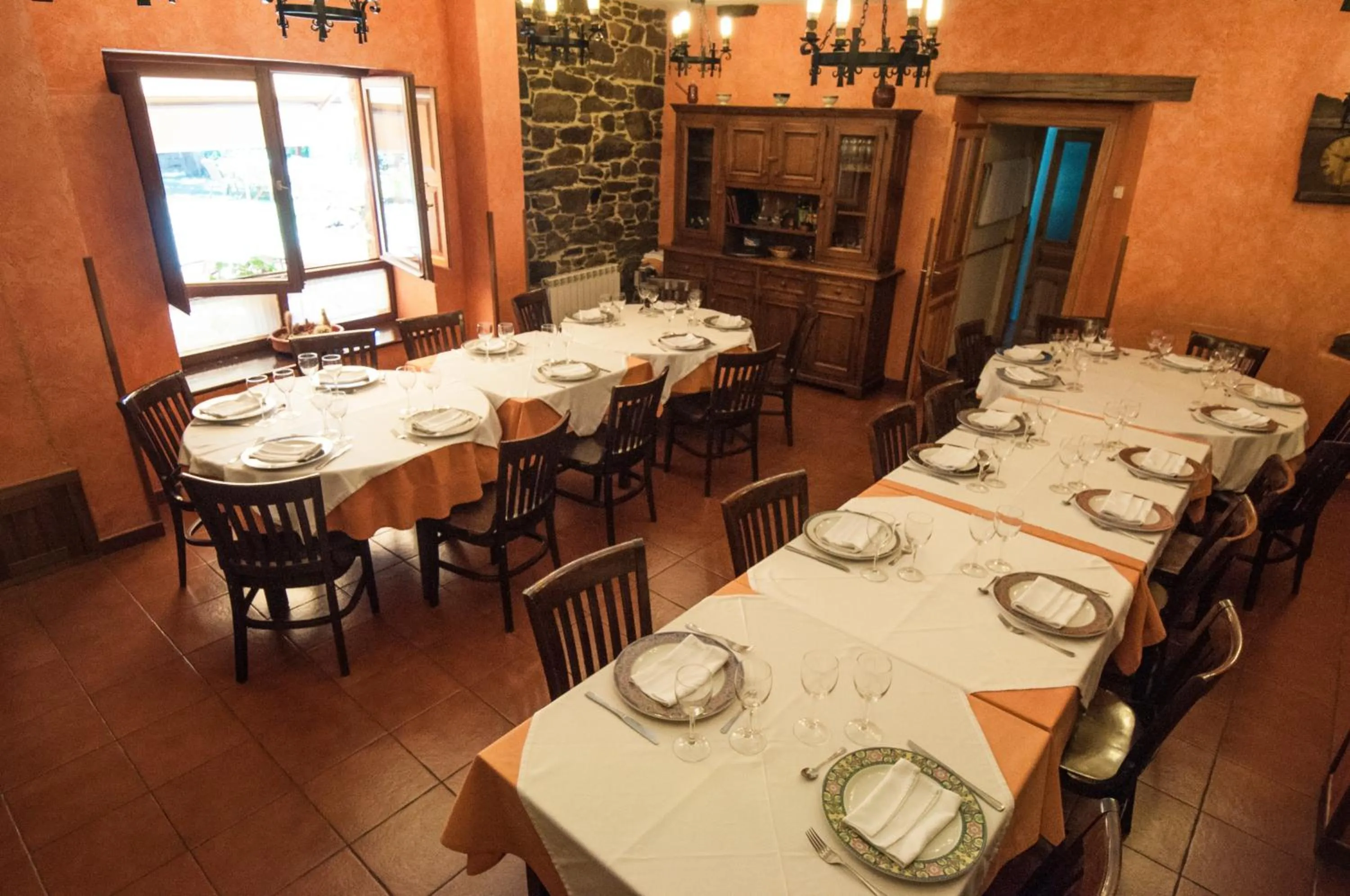 Restaurant/places to eat in Hotel Rural La Bolera