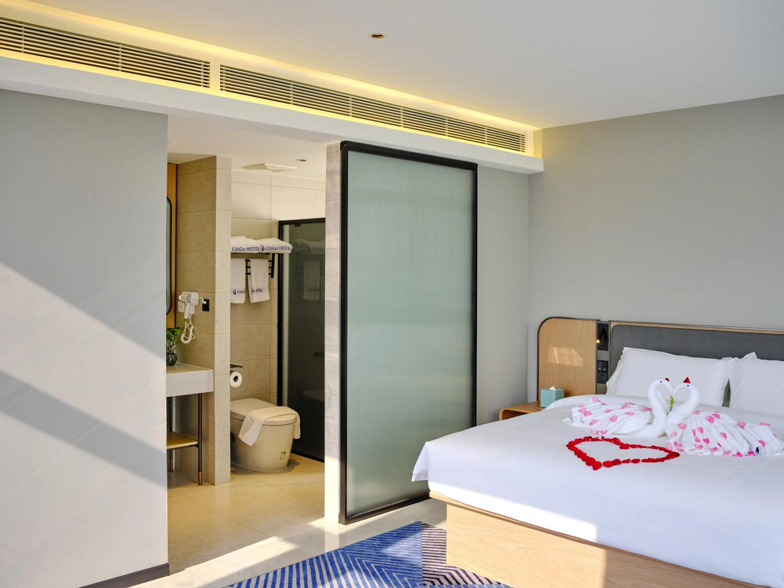 hair dresser, Bed in CitiGo HOTEL