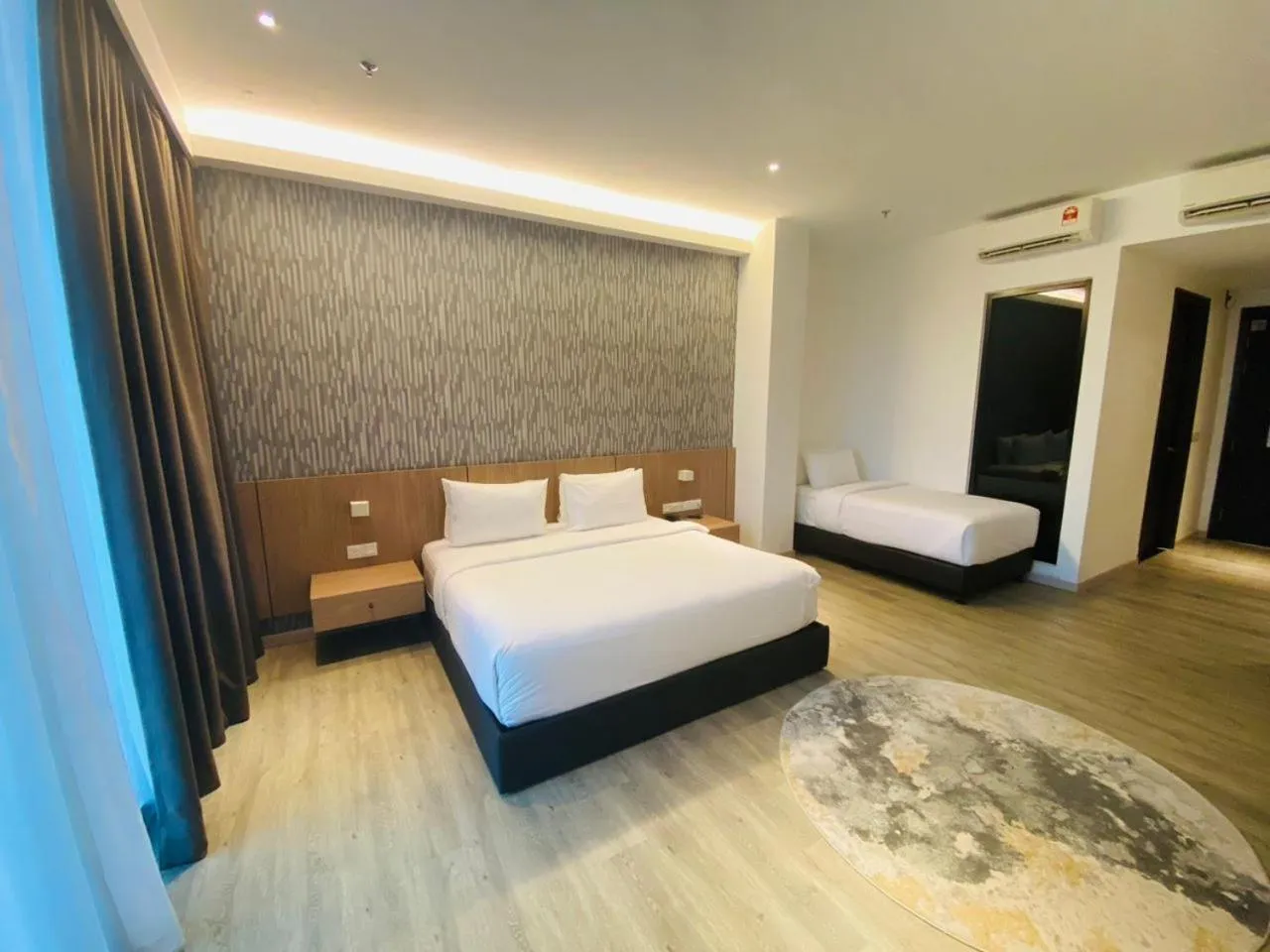 Bedroom, Bed in Corner Club Penang
