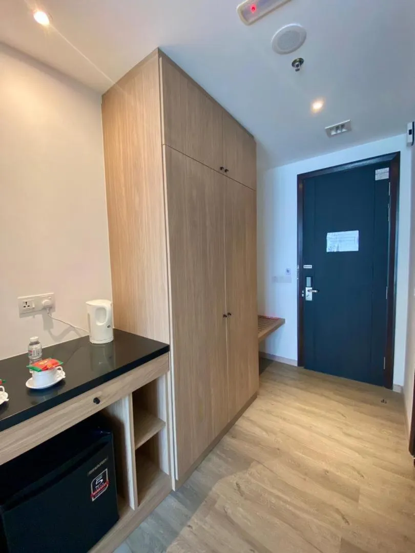 wardrobe in Corner Club Penang