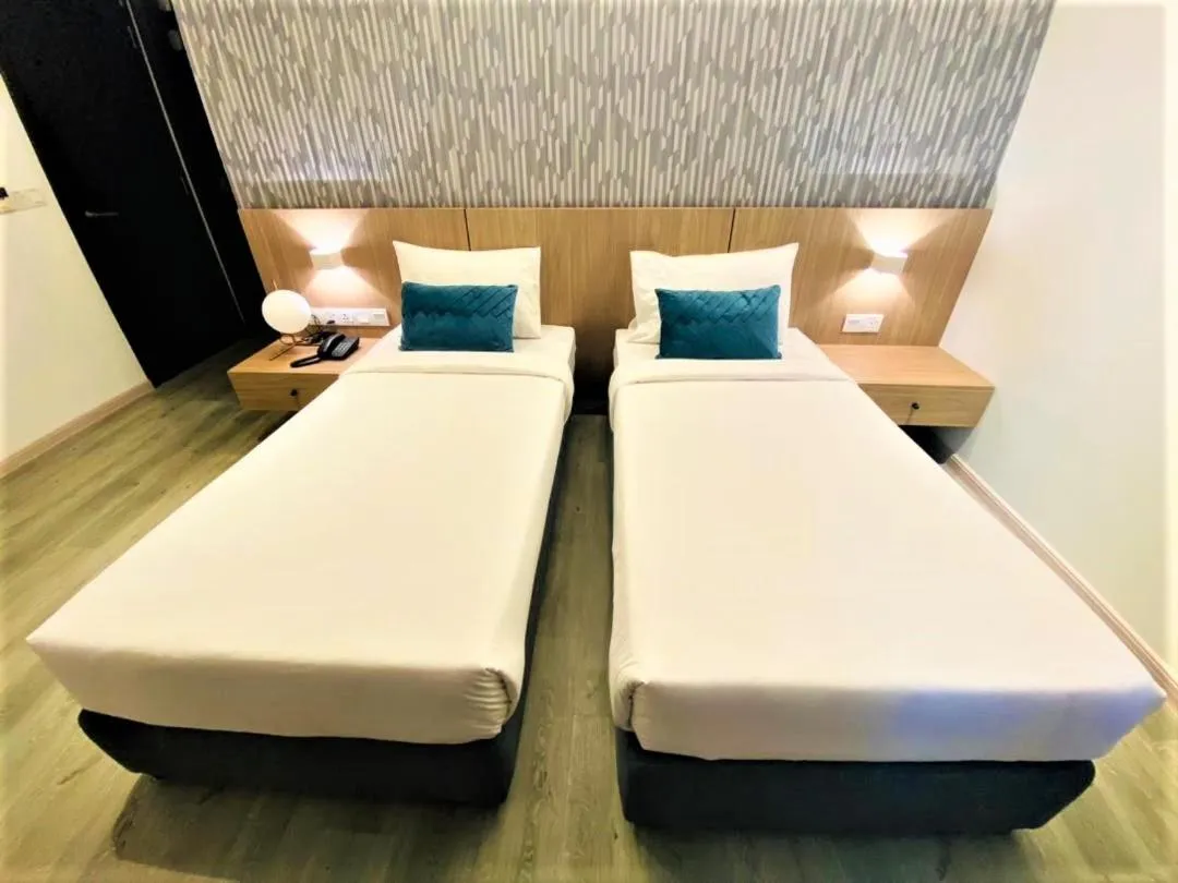 Bedroom, Bed in Corner Club Penang