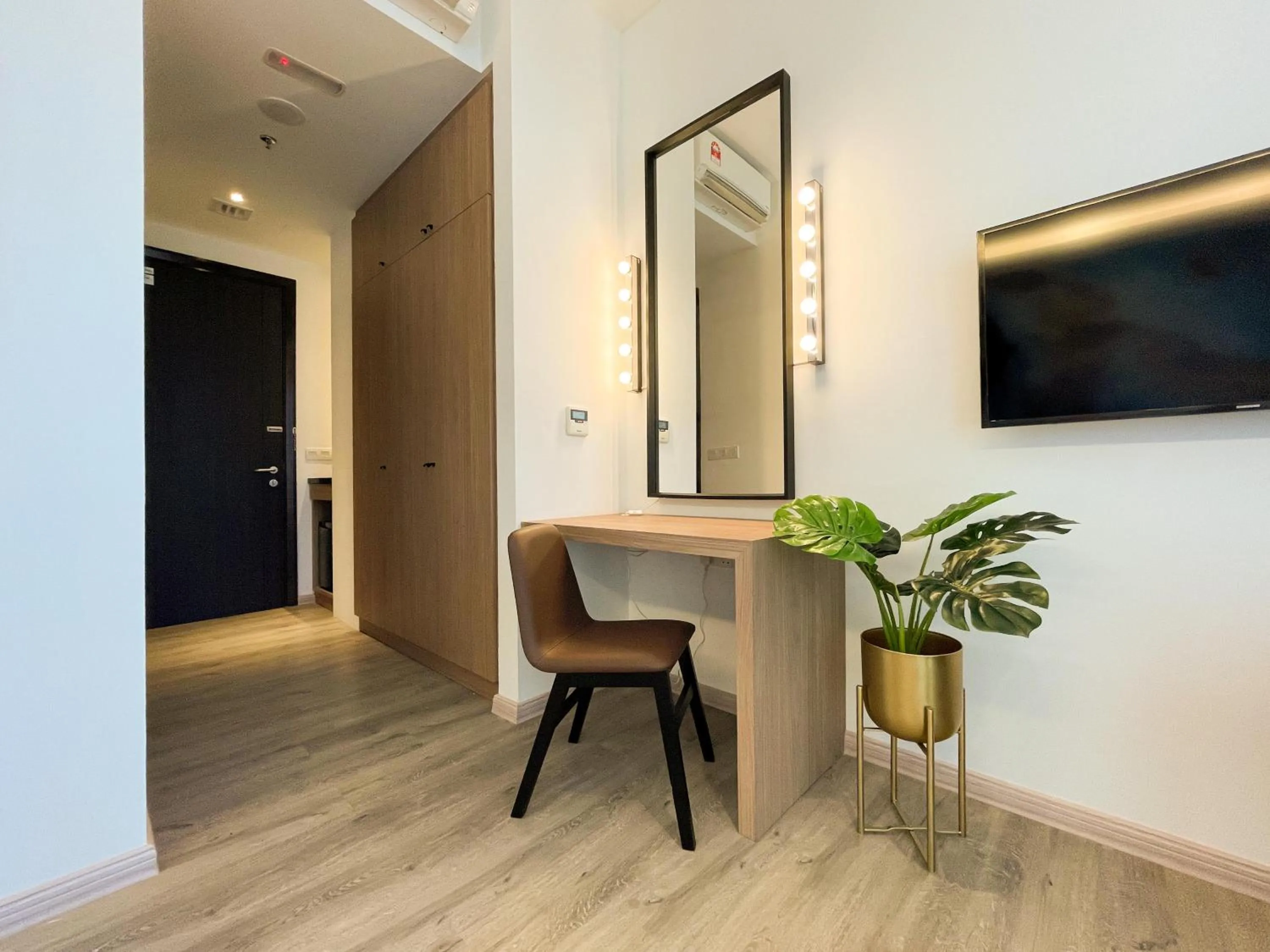 hair dresser in Corner Club Penang