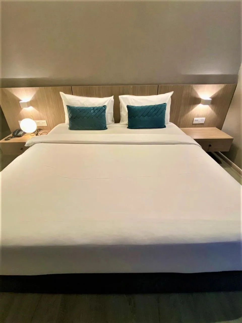 Bedroom, Bed in Corner Club Penang