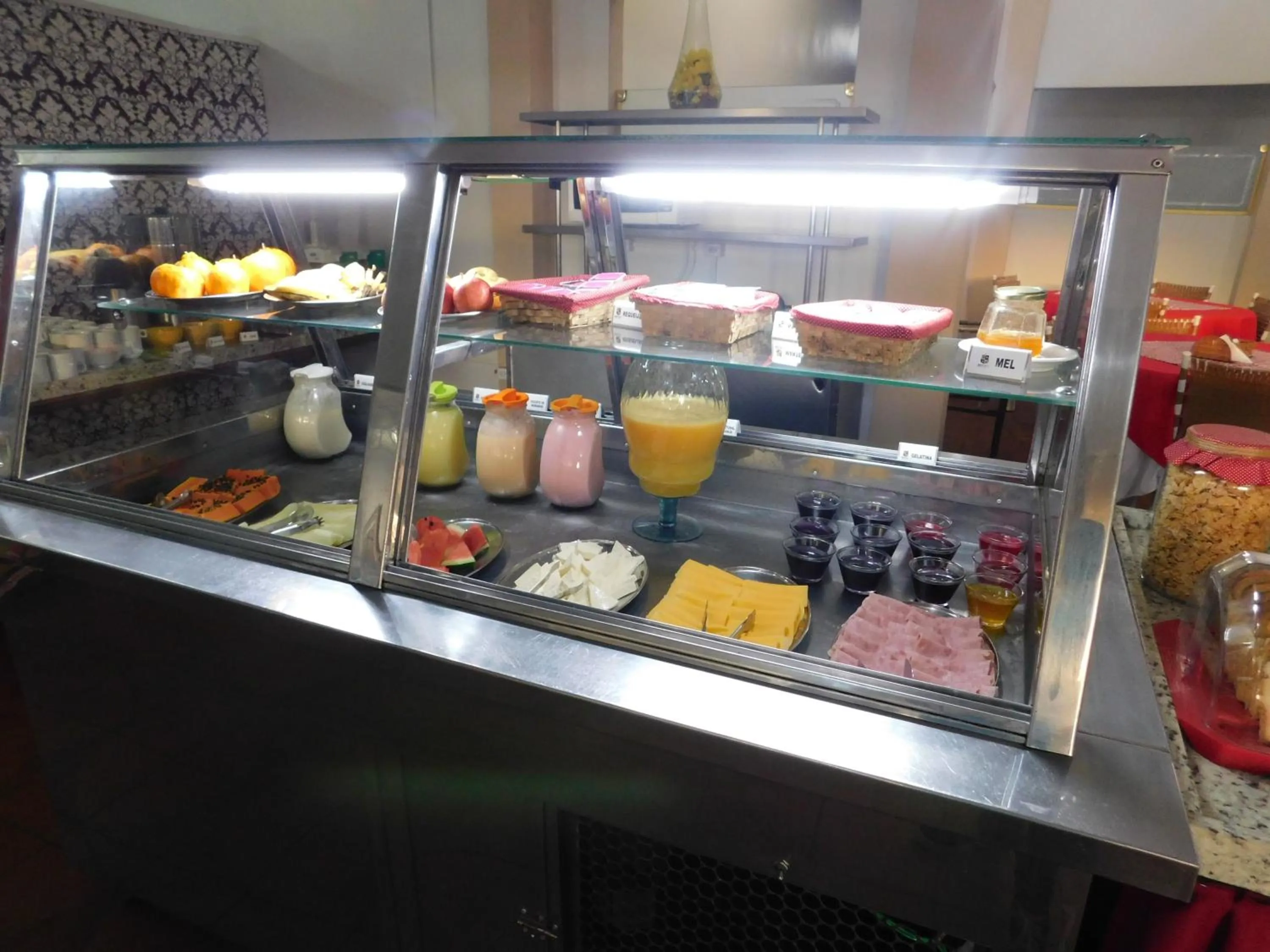 Breakfast in Hotel Real São Lourenço