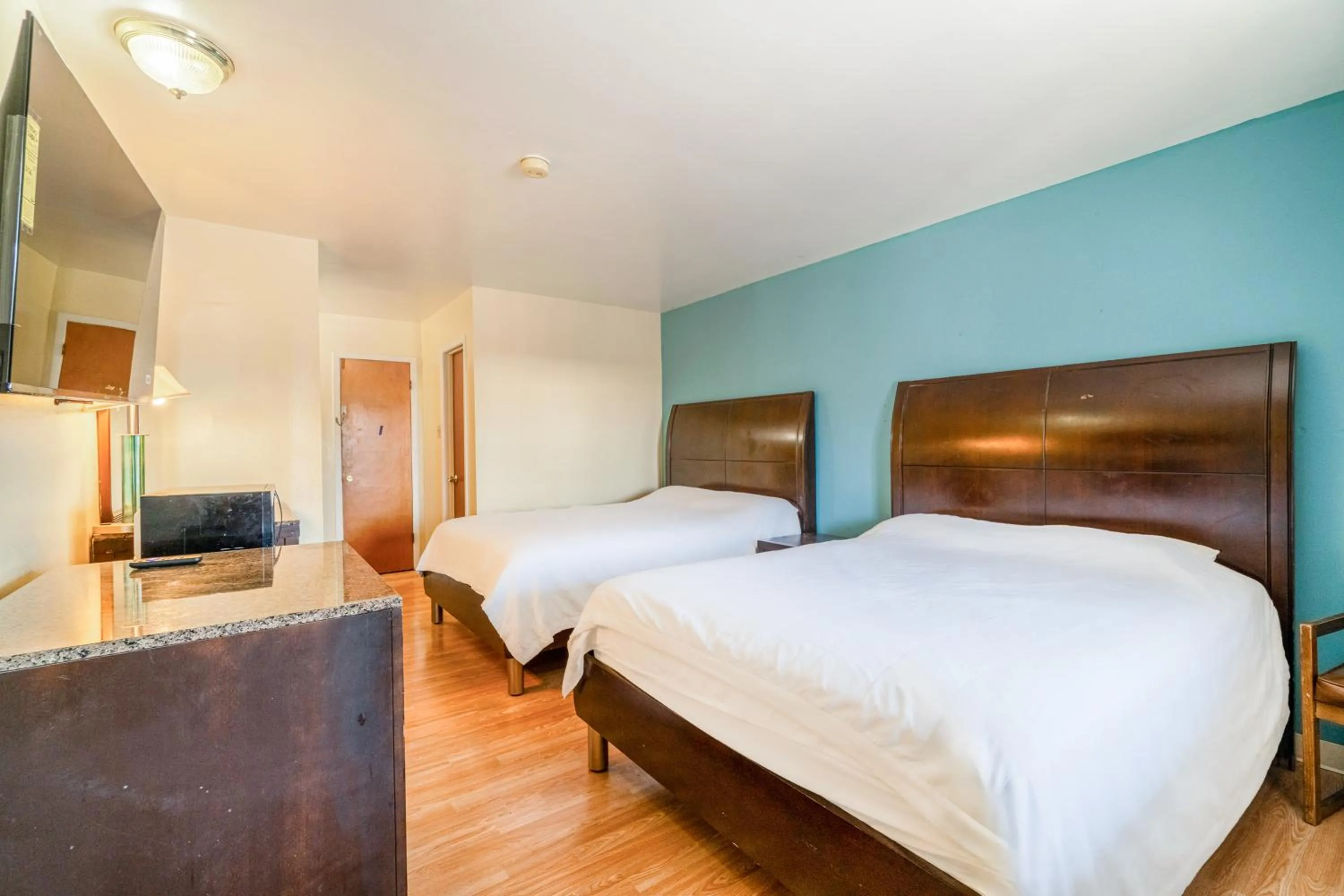 Bedroom, Bed in American Inn by OYO Colorado City I-20