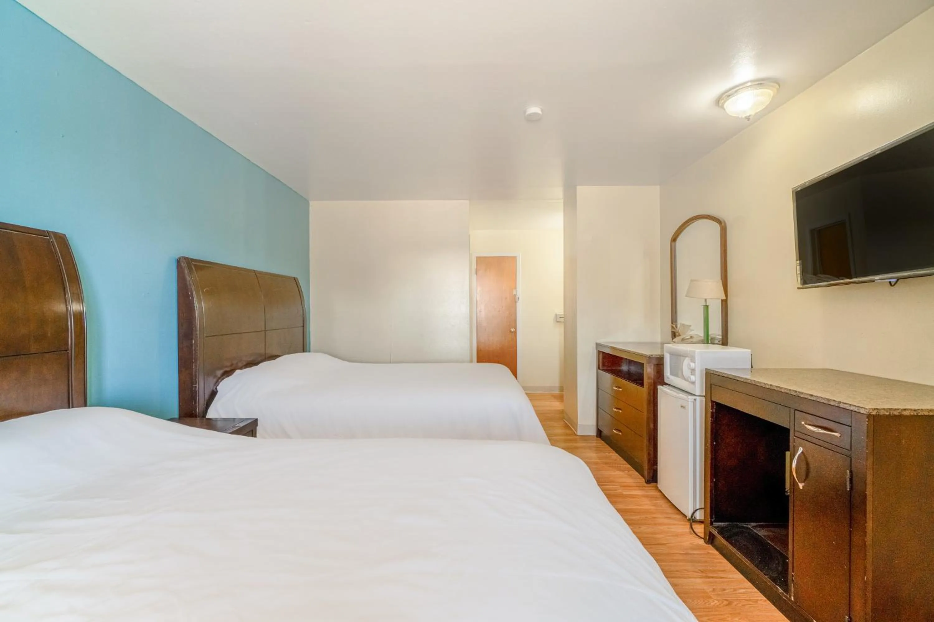 Bedroom, Bed in American Inn by OYO Colorado City I-20