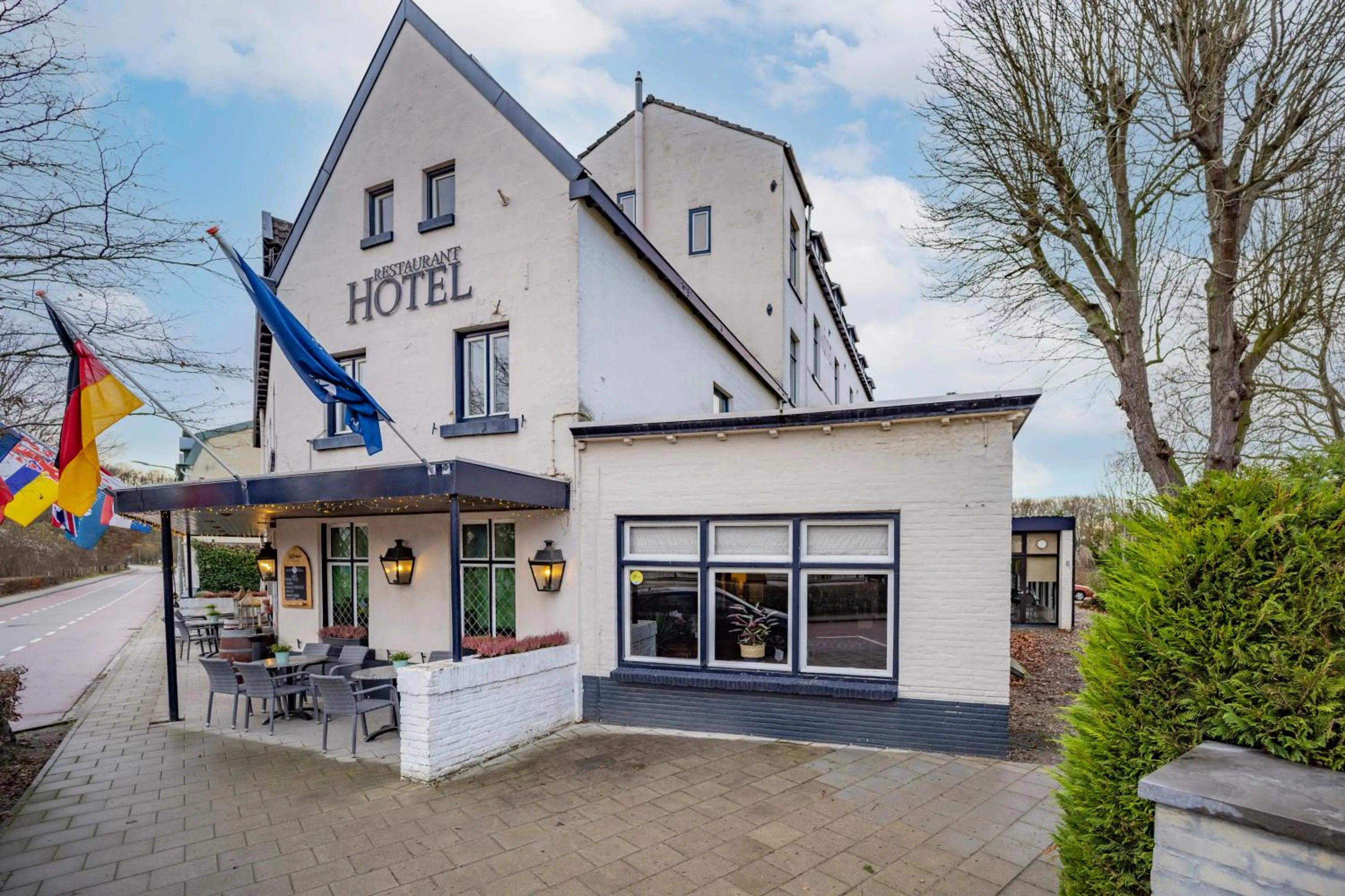 Property building in Fletcher Hotel Restaurant De Geulvallei