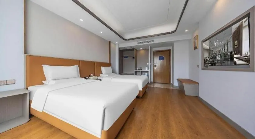 Madison Hotel Weihai Railway Station