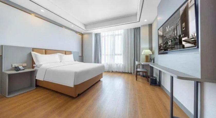 Madison Hotel Weihai Railway Station