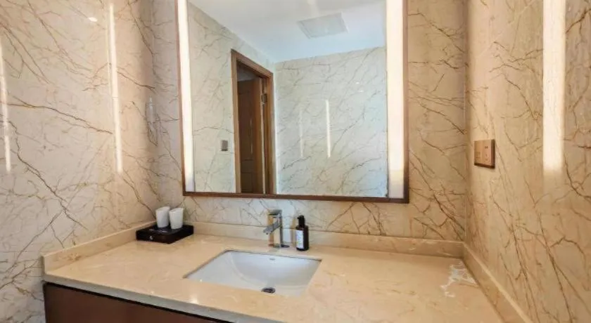 Madison Hotel Weihai Railway Station