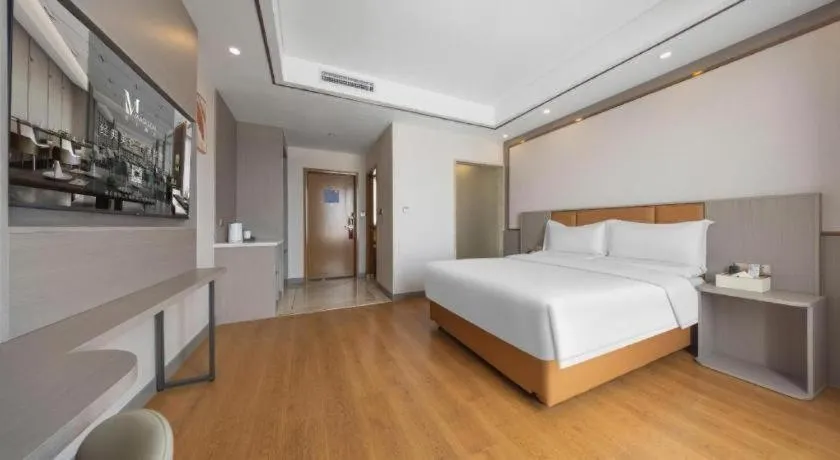 Madison Hotel Weihai Railway Station