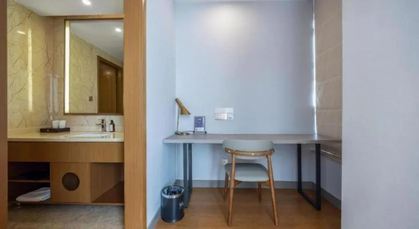 Madison Hotel Weihai Railway Station