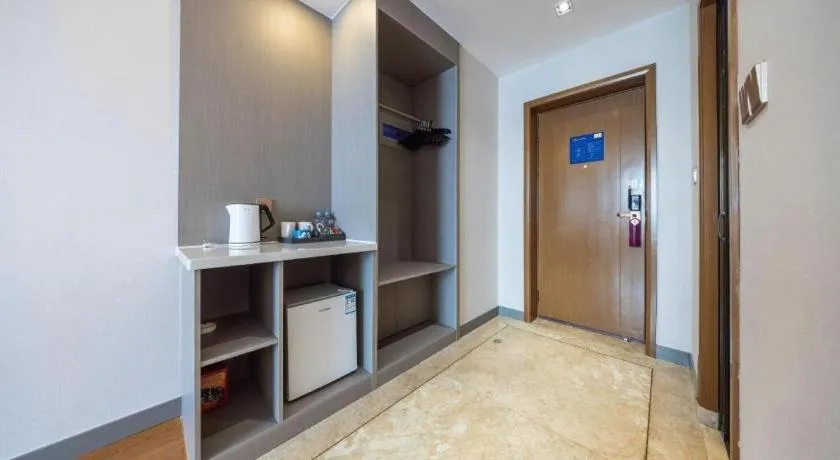 Madison Hotel Weihai Railway Station