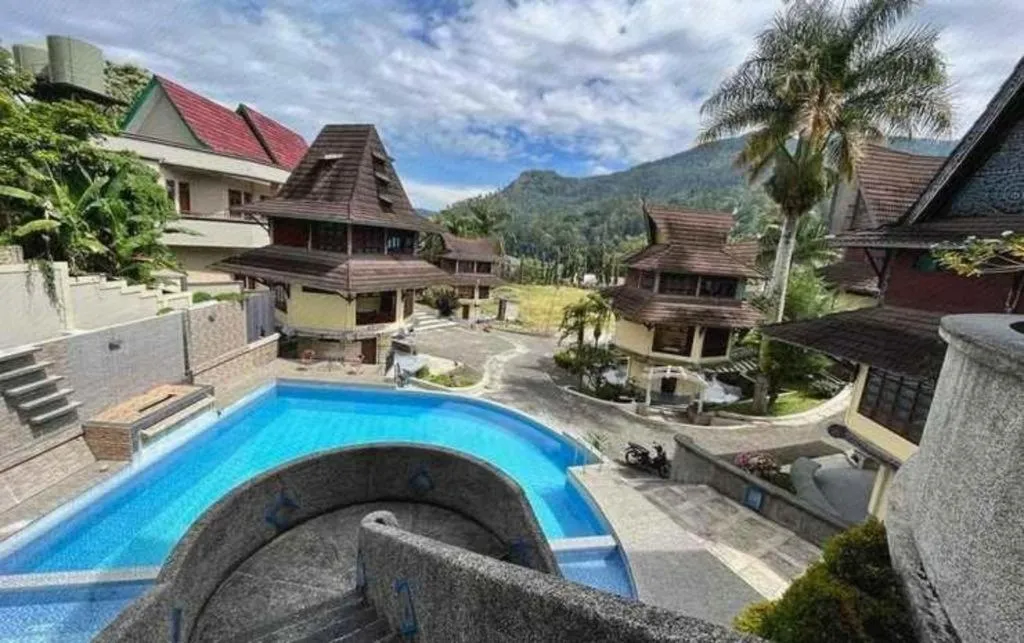 Sapadia Hotel Parapat