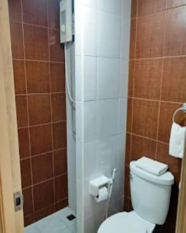 THOUSAND-TEN THOUSAND HOTEL