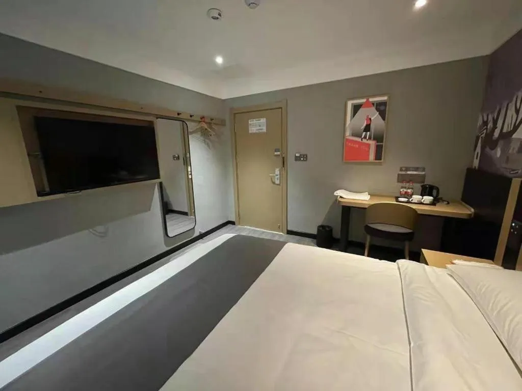 Bed in Thank Hotel Shandong Linyii Pingyi County Commerce and Trade City