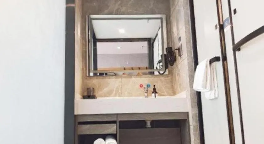 Thank Hotel Shandong Linyii Pingyi County Commerce and Trade City