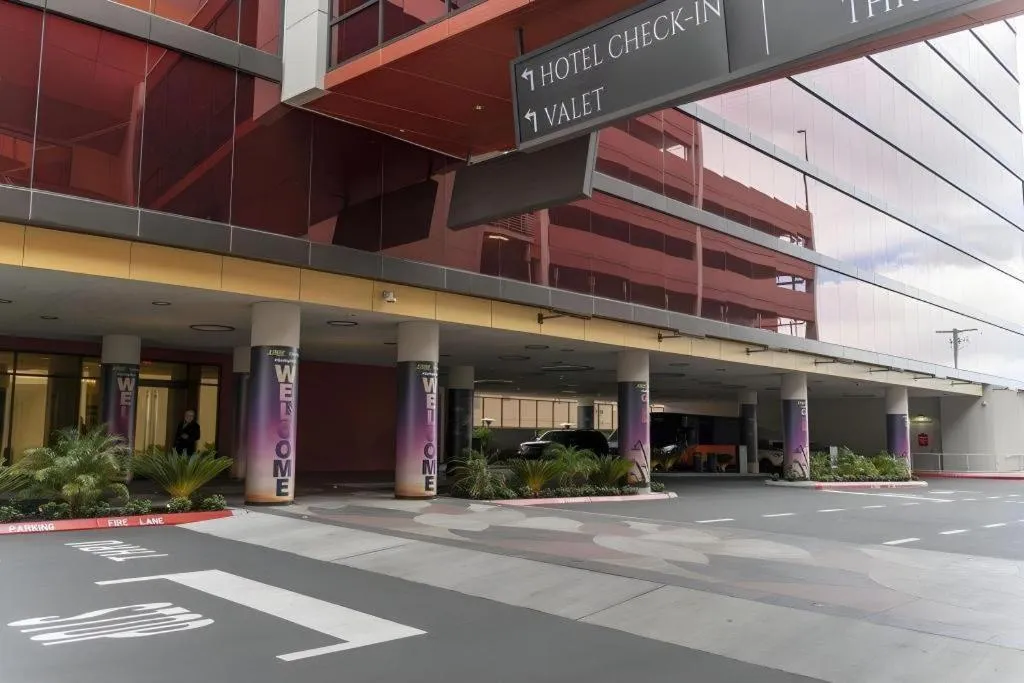 Ahern Hotel and Event Center