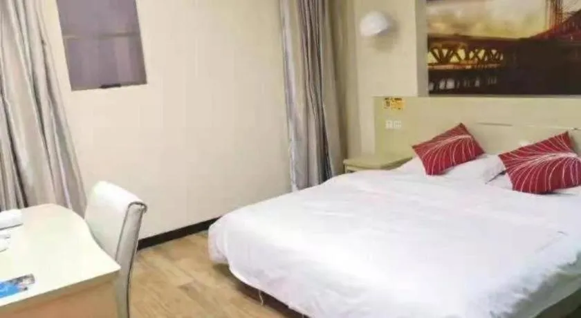 Bed in Thank Hotel Guizhou Longli County Lanban Street Pedestrian Street