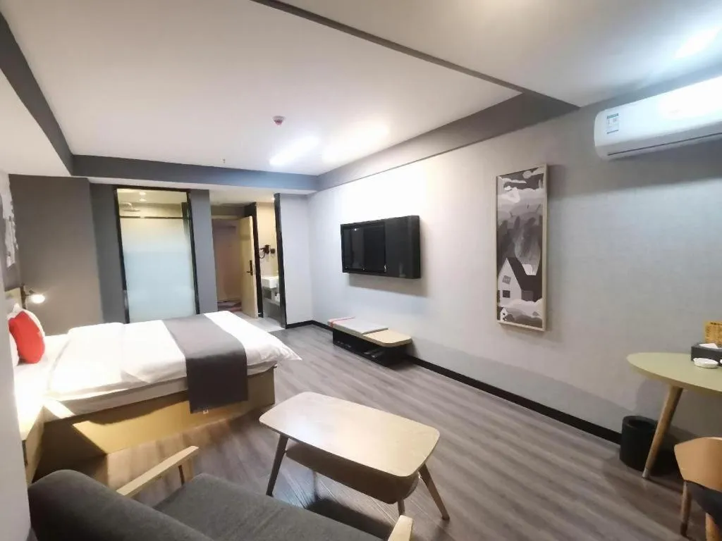 Bed in Thank Hotel Shanxi Lvliang Zhongyang County North Fengcheng Street