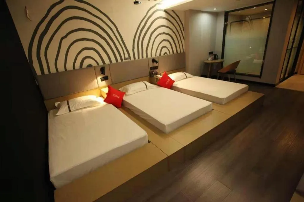 Bed in Thank Hotel Shanxi Lvliang Zhongyang County North Fengcheng Street