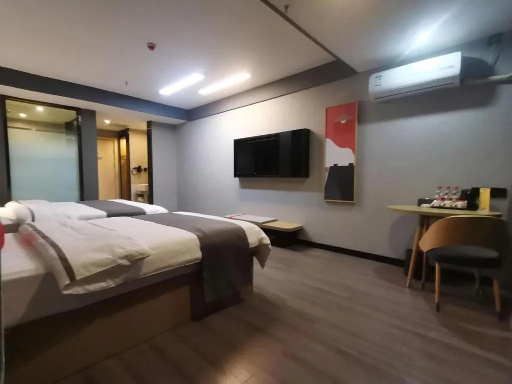Bed in Thank Hotel Shanxi Lvliang Zhongyang County North Fengcheng Street