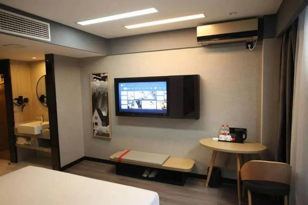 Bed in Thank Hotel Shanxi Lvliang Zhongyang County North Fengcheng Street