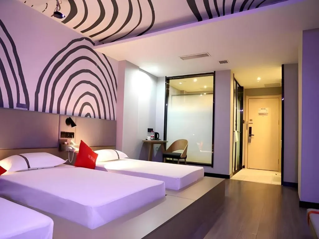 Bed in Thank Hotel Shanxi Lvliang Zhongyang County North Fengcheng Street