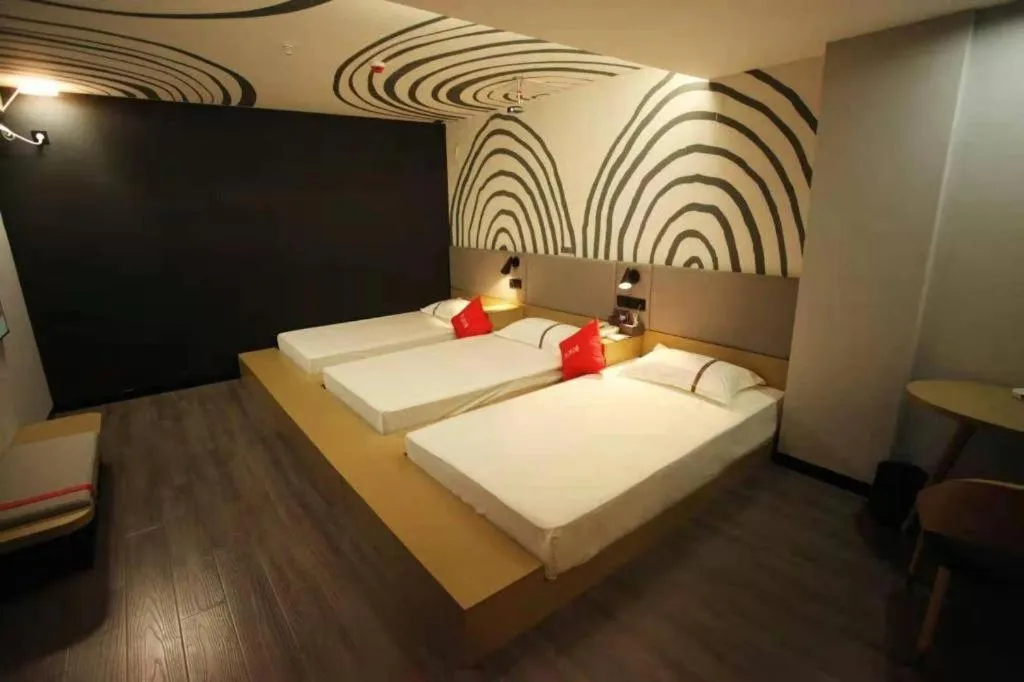 Bed in Thank Hotel Shanxi Lvliang Zhongyang County North Fengcheng Street