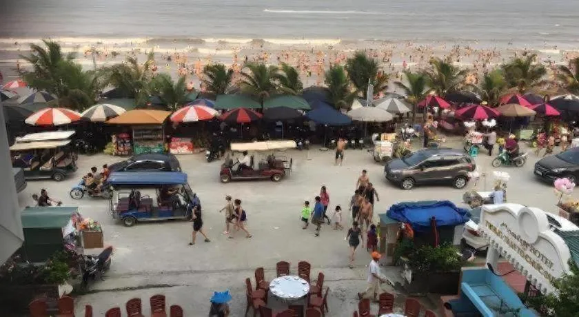 Khách sạn Moonlight Hotel - Mặt biển Hải Tiến