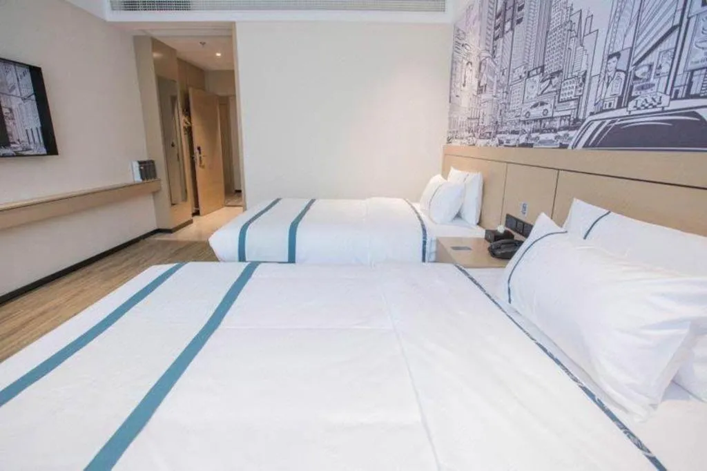 Bed in City Comfort Inn Luzhou Jiangyang District Wancheng International