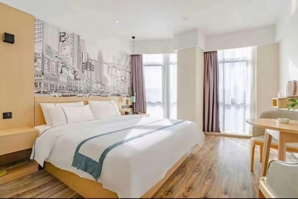 Bed in City Comfort Inn Luzhou Jiangyang District Wancheng International