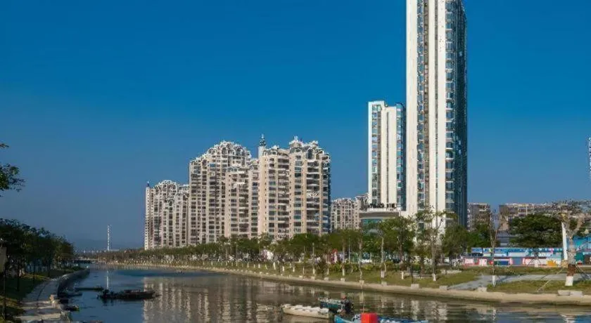 Poltton International Service Apartment Shanwei Urban District High-speed Railway Station