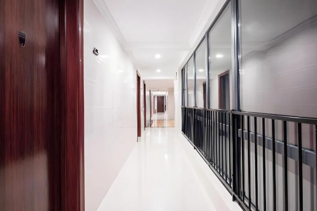 Poltton International Service Apartment Shanwei Urban District High-speed Railway Station