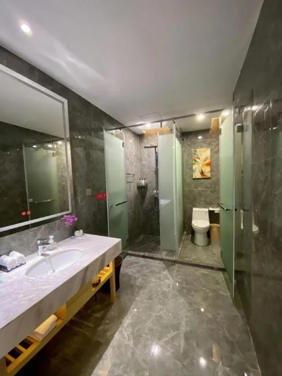 Echarm Hotel Wuhan Wusheng Road Metro Station Cade Square