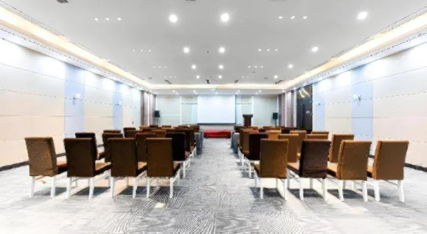 Borrman Hotel Wuhan Hankou Railway Station Metro Station