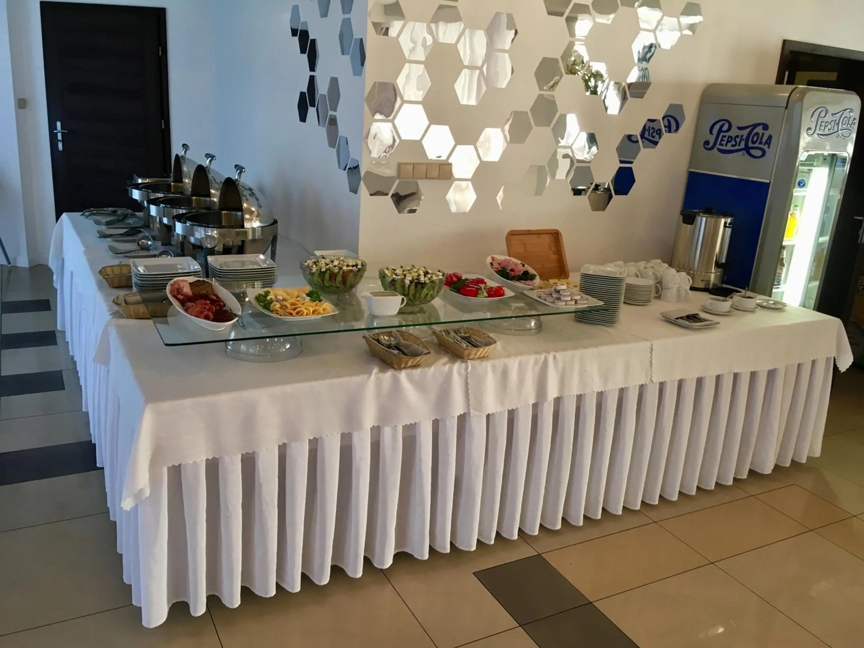 Food in Hotel Kardamon