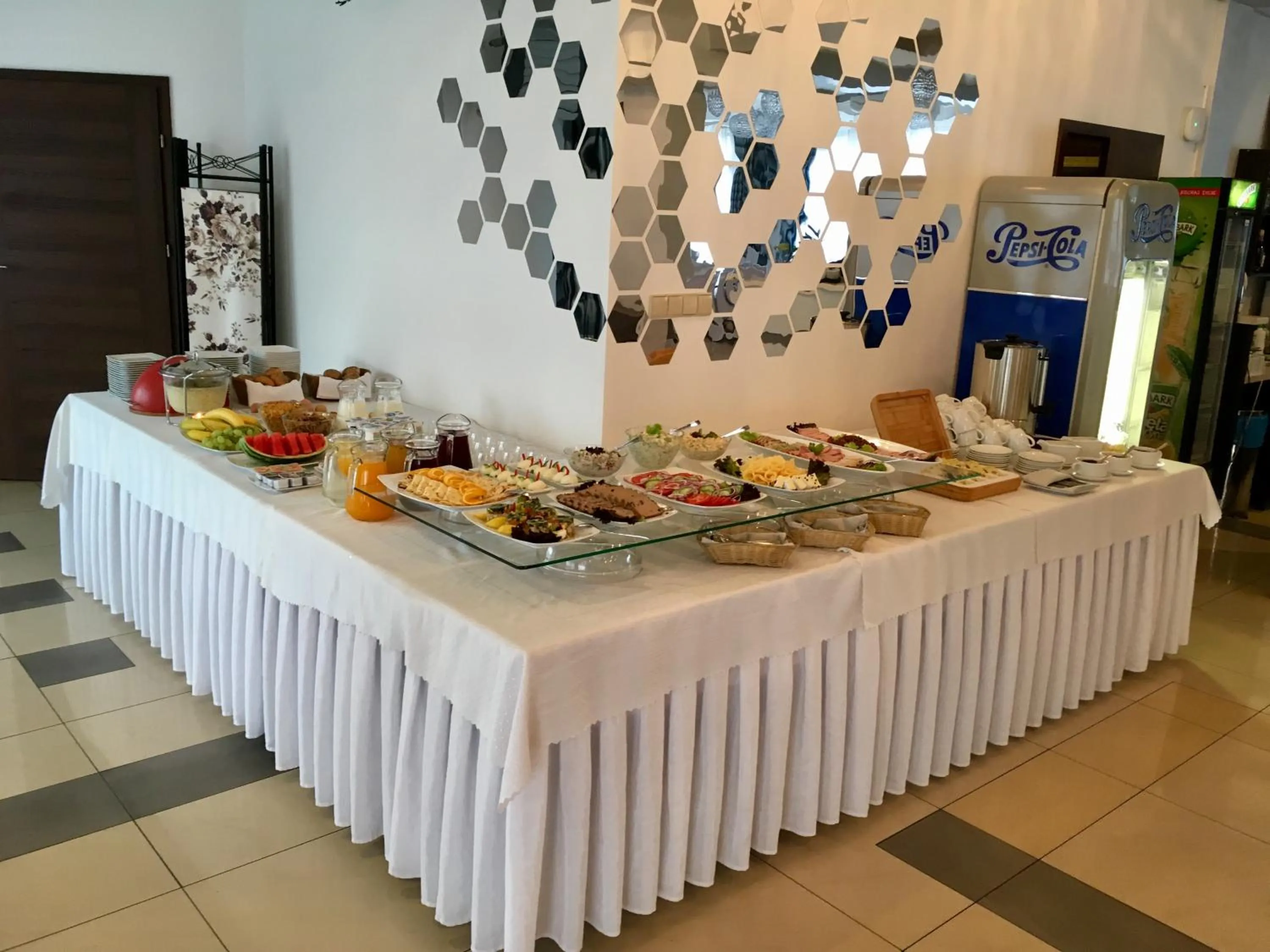 Breakfast in Hotel Kardamon