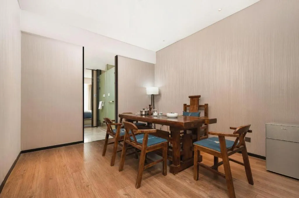 Echarm Hotel Wuhan Huashan