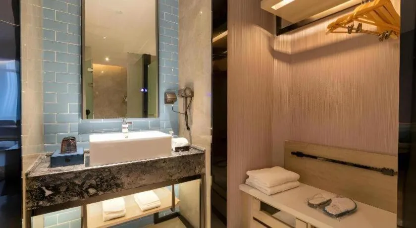 Echarm Hotel Wuhan Huashan