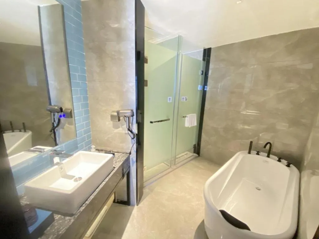 Echarm Hotel Wuhan Huashan
