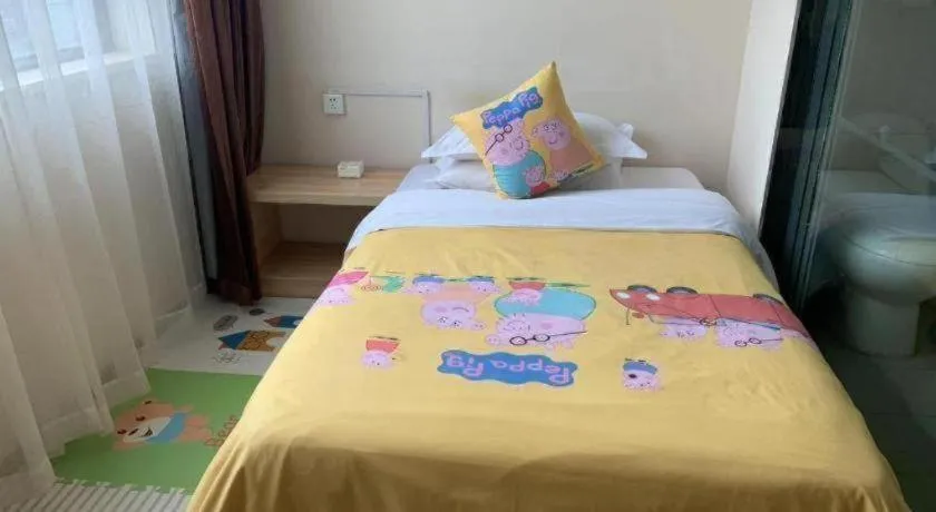 Bed in City Comfort Inn Yichang Wanda Plaza Yunhe Park