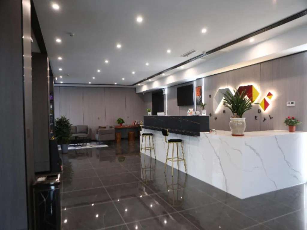 Borrman Hotel Pingyi Beifang Shicaicheng Mingde Road