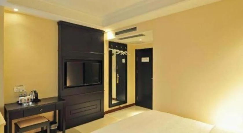 Bed in Super 8 Hotel Guiyang Qianling Park Ruijin North Road