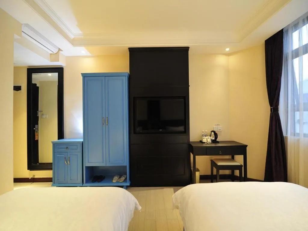 Bed in Super 8 Hotel Guiyang Qianling Park Ruijin North Road